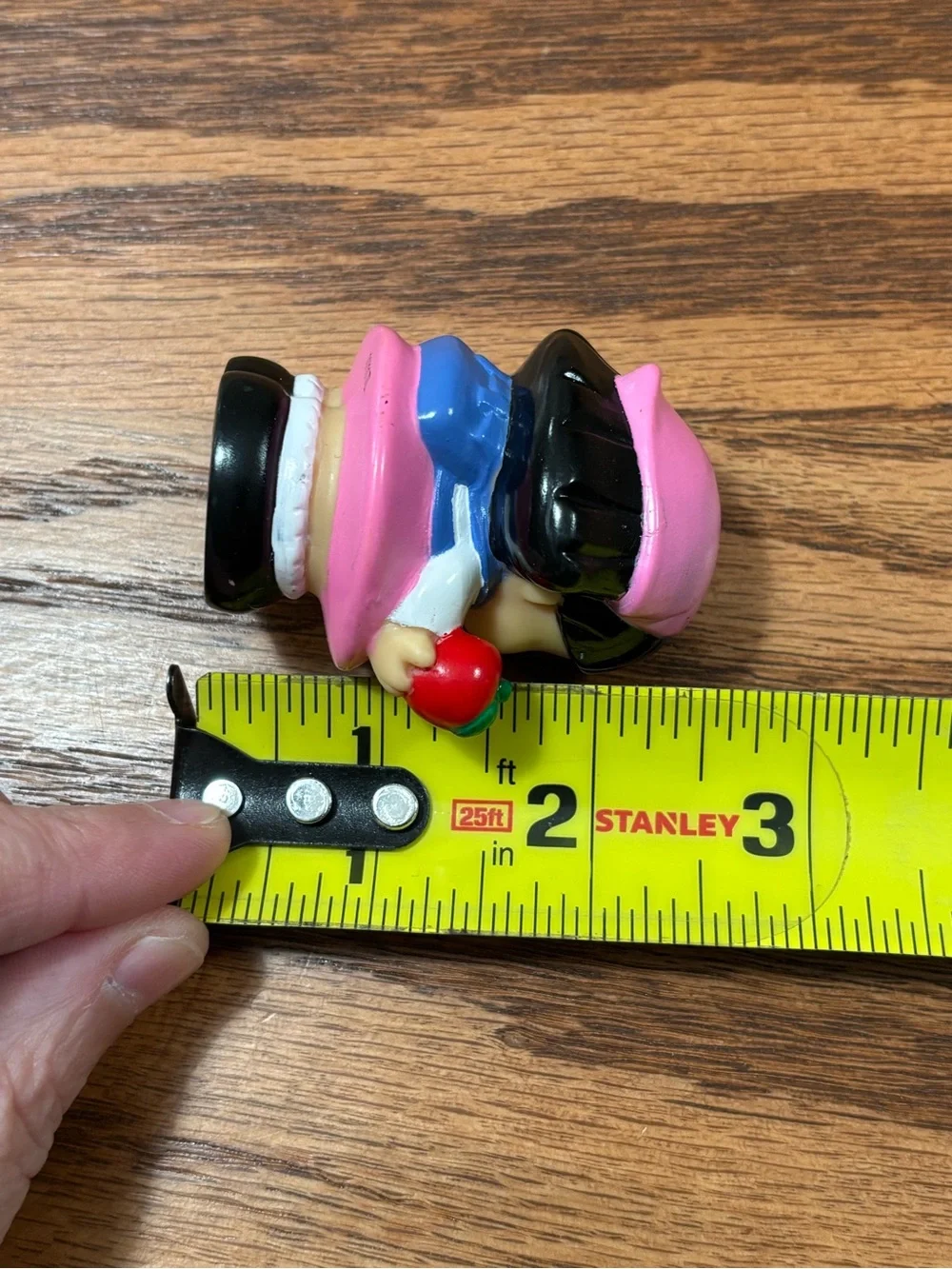 Vintage FISHER PRICE Little People Sonya Lee School Girl Apple Toy 2001 Mattel